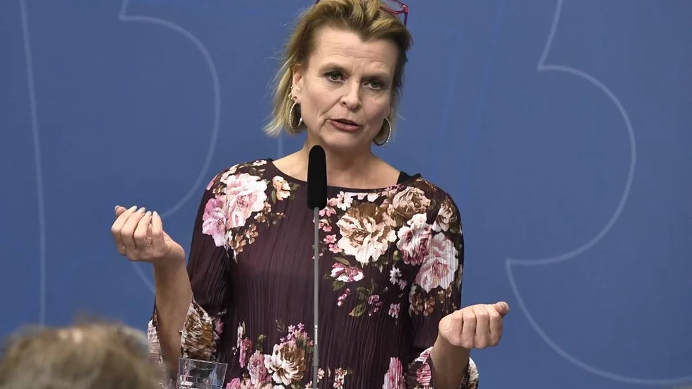 Åsa Regnér (S). Ministern vill höja bidragen.
