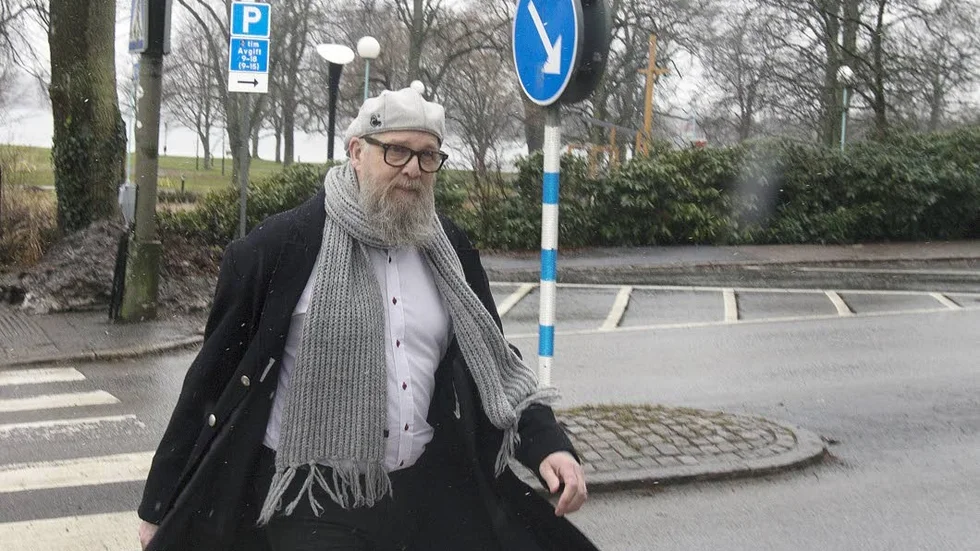 På språng. Micke Lindgren är oftast på väg. "Jag är lätt att utmana", säger han, som till vardags jobbar som medierådgivare på MVT, men engagerar sig i mycket annat vid sidan av.