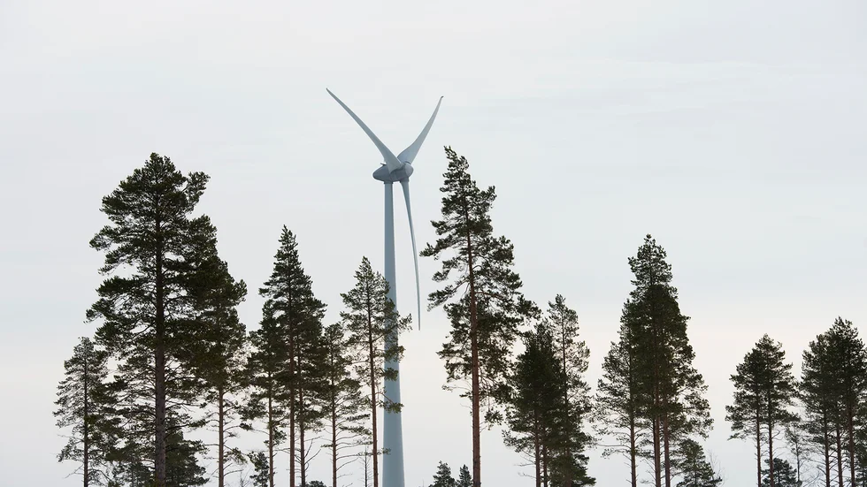 Ett vindkraftverk eller en cykel har negativ miljöpåverkan i olika grader, skriver insändarskribenten.