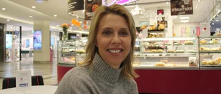 Caféägaren: "Precis när det börjar vända kommer nästa smäll"