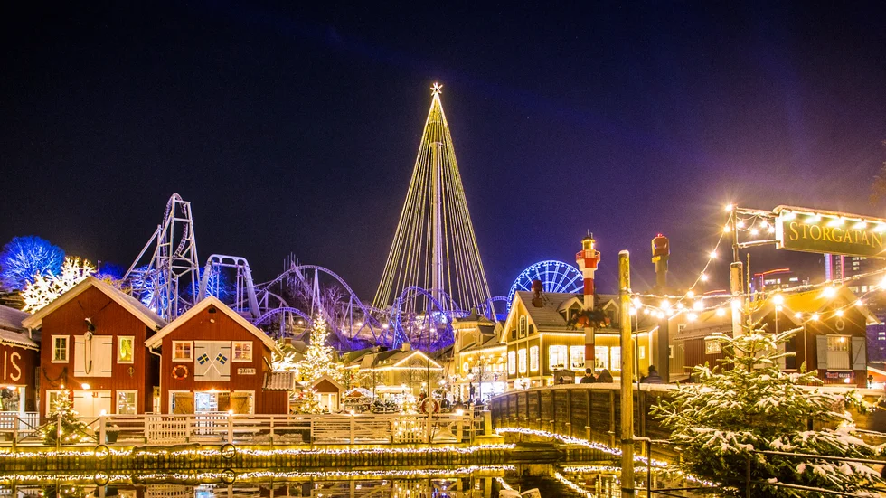 Den 116 meter höga ljusgranen på Liseberg kommer att tändas även i år. Arkivbild.