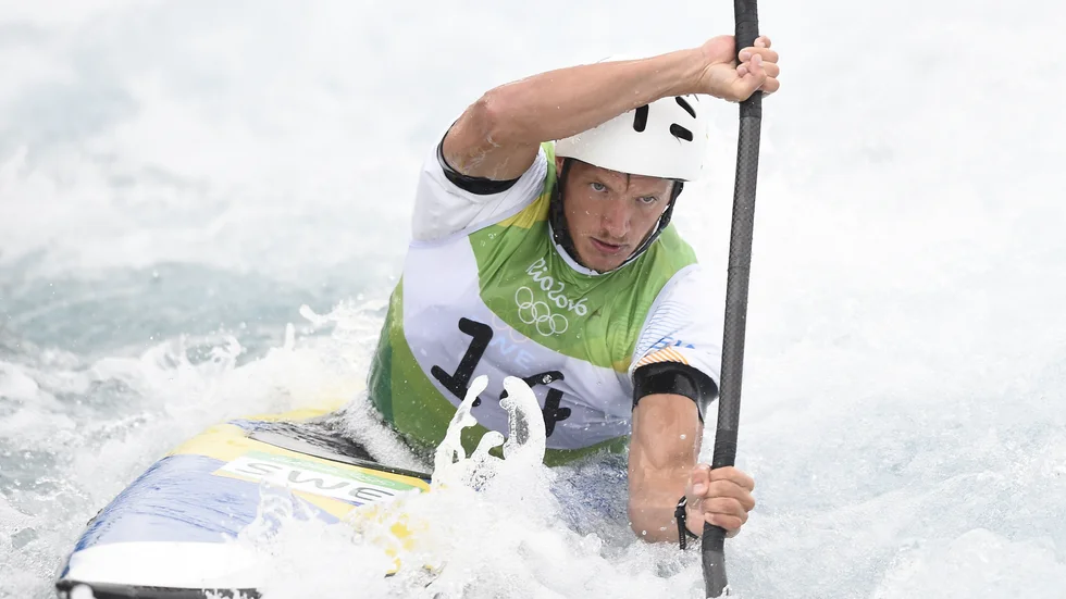 Isak Öhrström ser ut att paddla mot sitt andra raka OS. Nu måste sannolikt närmaste utmanaren, Nyköpings FP:s Erik Holmer, göra extremt bra resultat på nästa års EM för att kunna konkurrera.