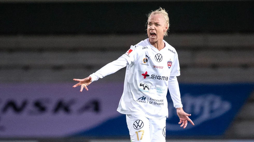 Det kan bli fler matcher per säsong för Caroline Segers Rosengård från och med 2022. Förslaget är att damallsvenskan i fotboll utökas till 14 lag från och med då. Arkivbild.