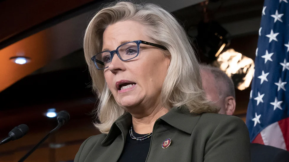 Liz Cheney, den tredje högst rankade republikanen i representanthuset, kommer att rösta för att ställa president Donald Trump inför riksrätt. Arkivbild.