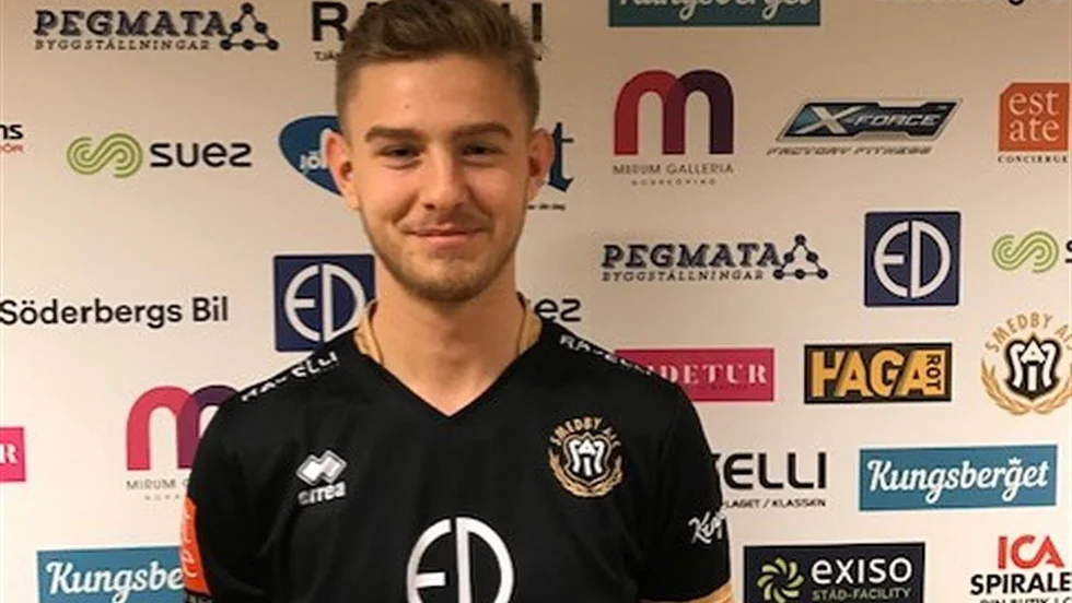 Oliver Beletic lämnar Eneby för Smedby.