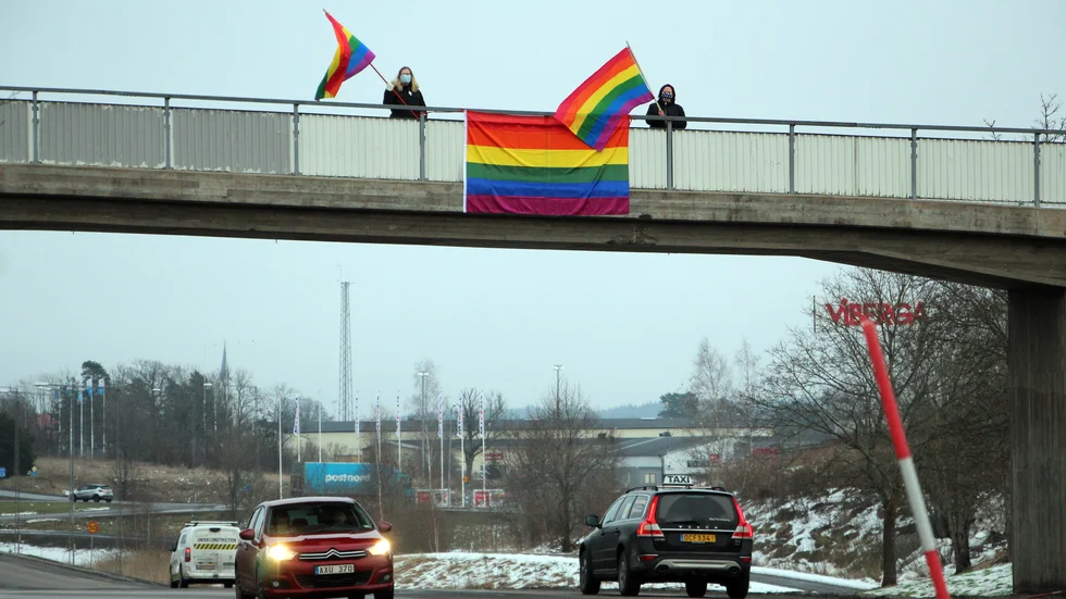 Det tillfälliga nätverket "Ett inkluderande Finspång" demonstrerade på samma plats, där NMR hade sin aktion för en dryg månad sedan.