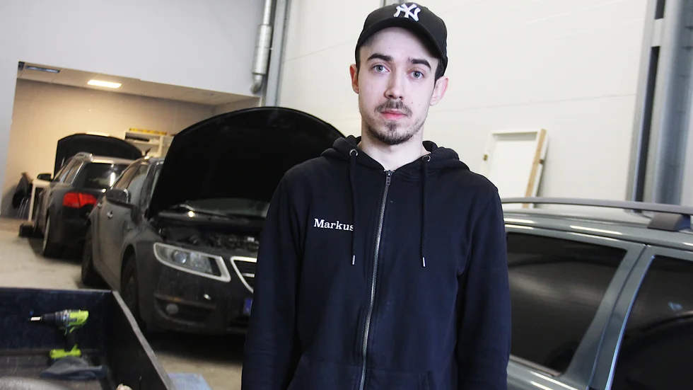 Att utveckla mjukvara till A-traktorer är bara en av alla saker Markus Andersson gör som bilmekaniker och programmerare. Men enligt honom är det en mycket viktig del i hans arbete.