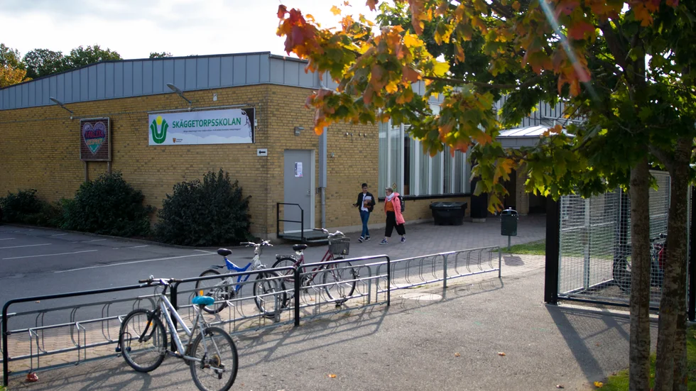 Många språk kommer även i fortsättningen att pratas på Skäggetorpsskolan - men bara av yngre elever. Högstadieeleverna fördelas på andra skolor i stan.