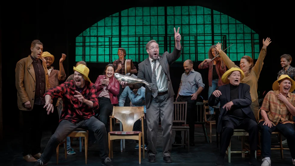 När ”Come from away” har Nordenpremiär på Östgötateatern läggs betoningen på kollektivet.