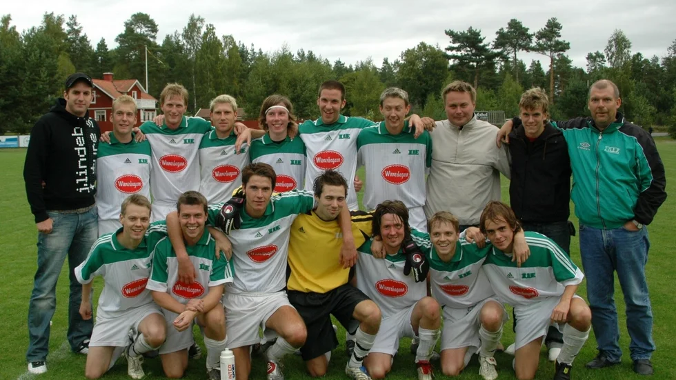 Loftahammars IF vann division 5 2005. Bakre raden från vänster: Tobias Karlberg, Christoffer Olsson, Kristian Petersén, Joakim Jansson, Robin Svensson, Kalle Nordén, Andreas Davidsson, Robert Hernström, Fredrik Olsson, Jörgen Olsson. Nedre raden från vänster: Joakim Krüger, Björn Larsson, Martin Krüger, Markus Alnefjord, Carl Hamrin, Pierre Tegenstam och Gustav Stenberg.