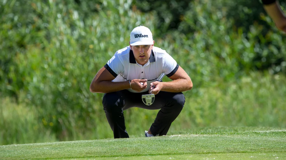 Vadstenas golfproffs Johannes Axell, som spelar för Landeryd, fick abrupt åka hem från Spanien efter att alla tävlingar blivit inställda. 