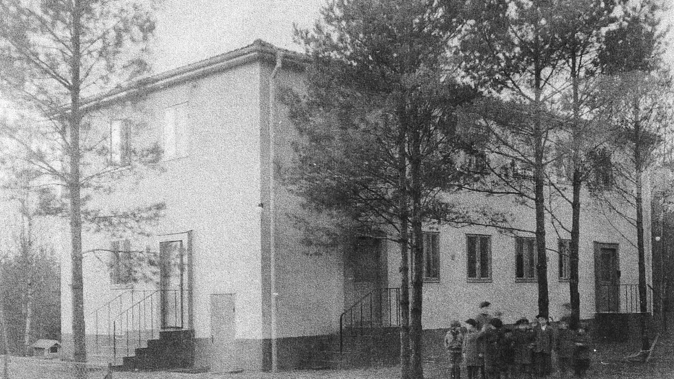 Lekkamrater saknades inte. Hela 72 minderåriga barn flyttade i oktober 1936 in i de 16 lägenheterna på Friggagatan.