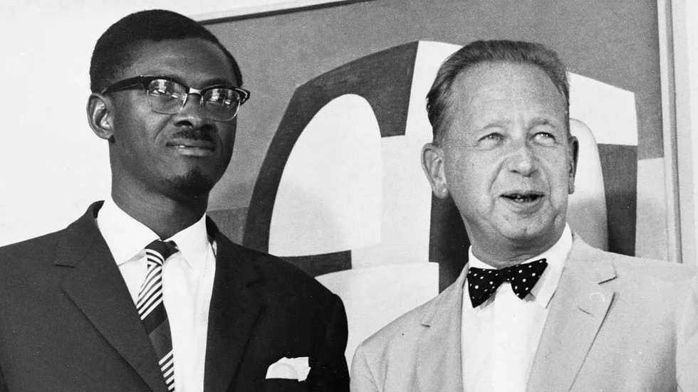 Patrice Lumumba, Kongo-Kinshasas premiärminister under några månader 1960, tillsammans med FN:s dåvarande generalsekreterare, svensken Dag Hammarskjöld. Arkivbild.