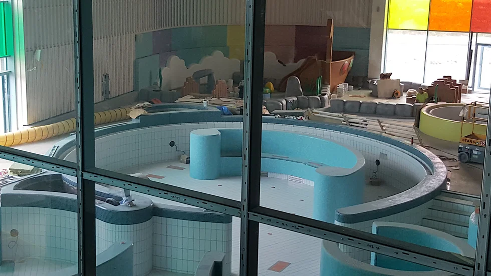 Kommunen hade mer att förlora än att vinna i en process mot badhusentreprenören, skriver Tomas Rådkvist