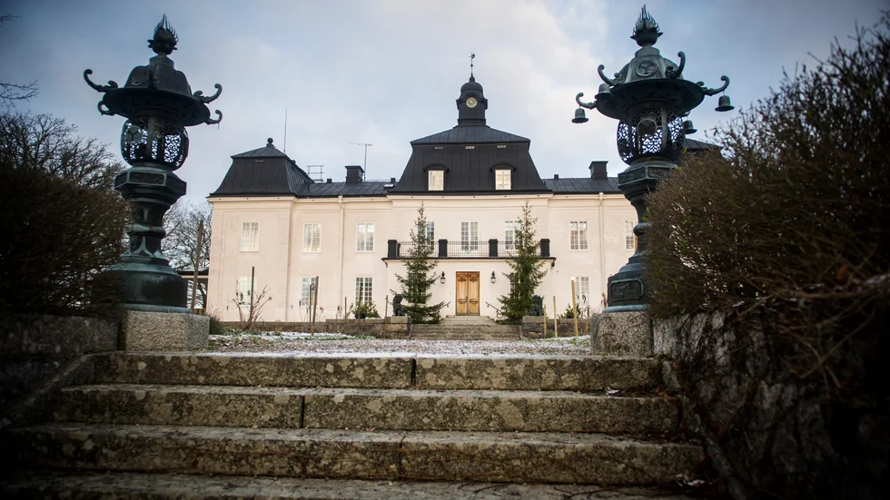 Ökna naturbruksgymnasium har övergått till distansundervisning på grund av corona. Ett 25-tal elever från Katrineholm, Flen och Vingåker berörs.