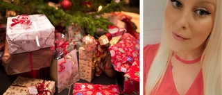 Hon kommer med klappar och julmat till fattiga barn
