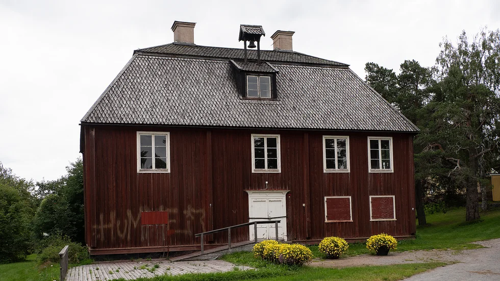 Ett skamfilat hus är en sak. En kommun med skamfilat rykte om att inte värna sina trähus är en annan. Dags för förändring?
