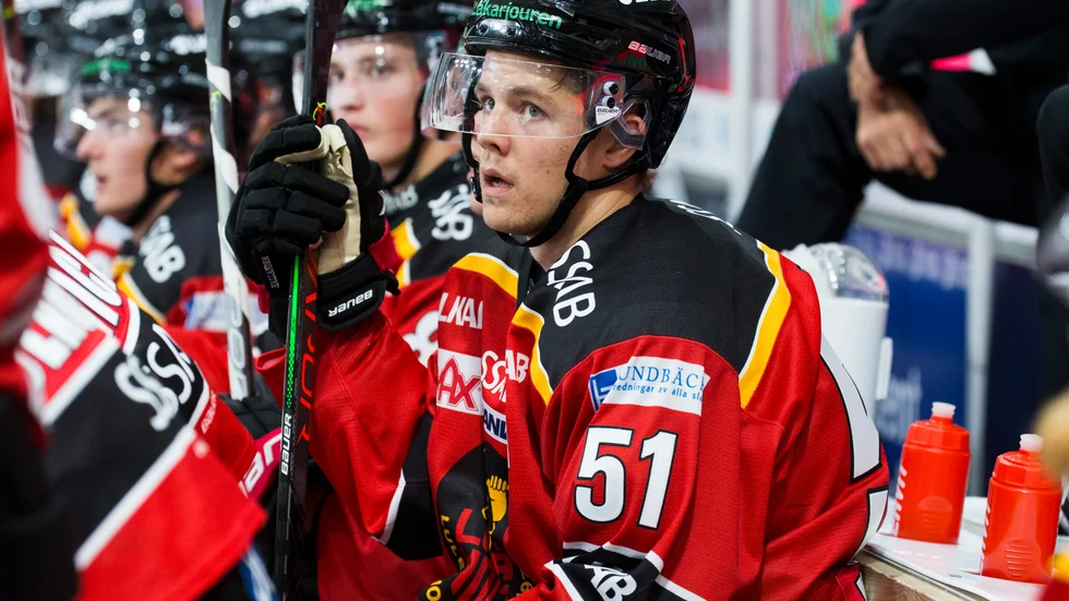 Filip Hållander är trejdad från Pittsburgh Penguins till Toronto Maple Leafs.