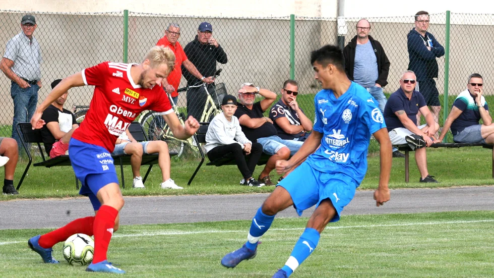 LSW IF, här i cupsegern mot Boren på Norra IP, är enda laget med full pott efter tre omgångar av derbyfemman. På onsdagen besegrades Österstad med 4-2.