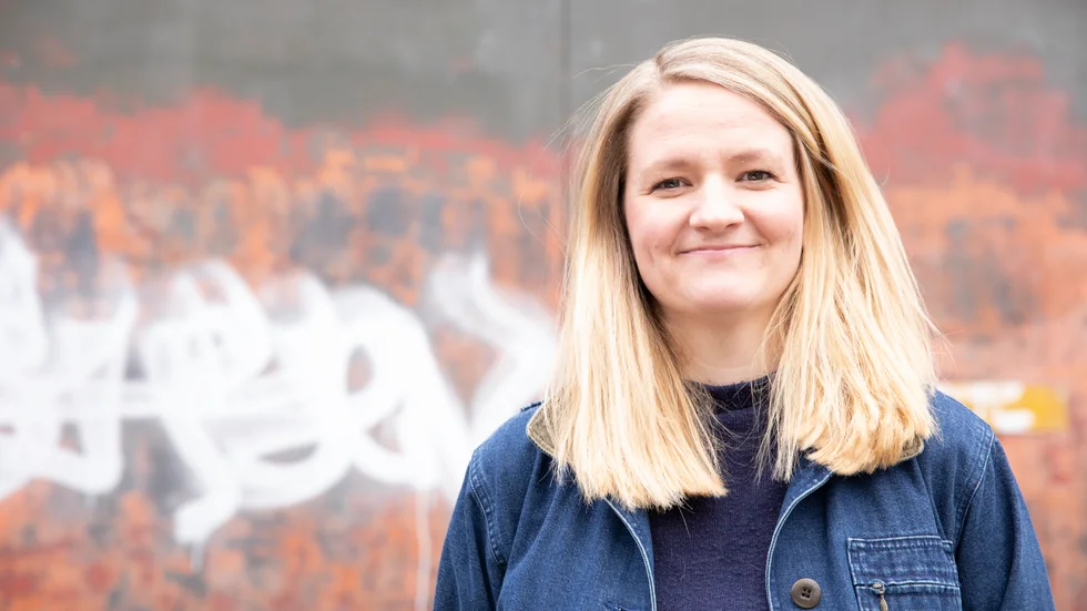 Ellen Fiske är långt ifrån säker att det blir någon bagge för hennes del på måndagskvällens Guldbaggegala. "Konkurrensen är hård i bägge kategorierna", säger hon.