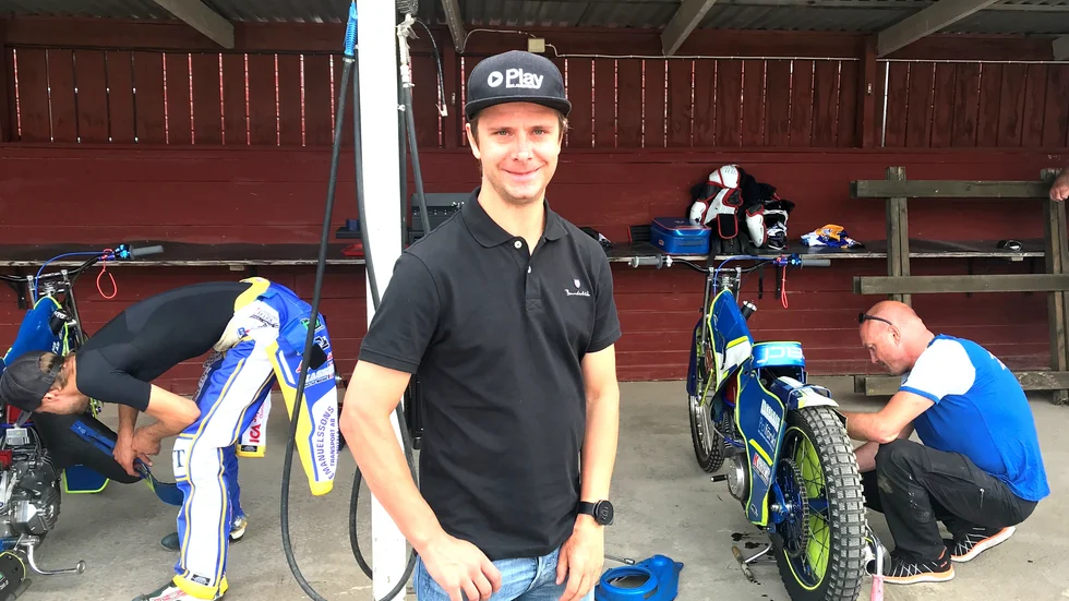 Daniel Davidsson ledde sitt lag ensam den speciella elitseriesäsongen 2020. Men nu säger han att han behöver någon mer vid sin sida 2021. Klar är också en sjätte förare, polacken Jakub Jamrog.