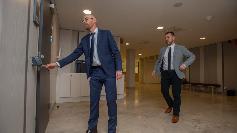 Kammaråklagare Niclas Jeppsson och målsägandebiträde Marcus Ström gick hårt åt Älvsbymannen under deras slutplädering.