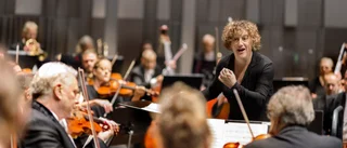 Kammarorkesterns dirigent Rebecca Miller gör comeback