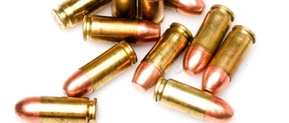 Man körde rattfull med ammunition och kniv i bilen