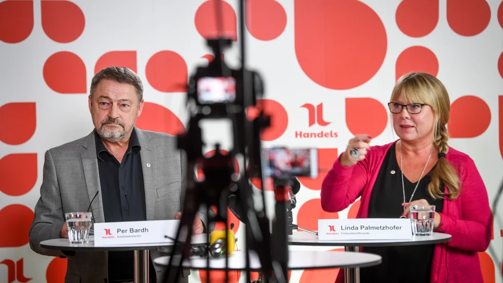 Handelsanställdas förbundsordförande Linda Palmetzhofer och avtalssekreterare Per Bardh.