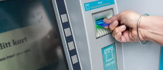 Tvingade till sig över 10 000 – har häktats