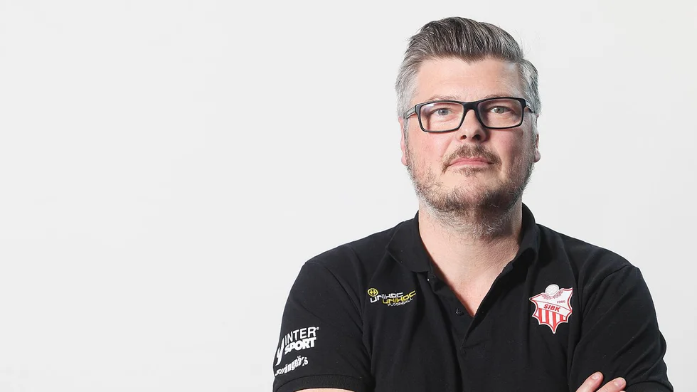 SIBK-tränaren Peter Lund ser fram emot säsongens första träningsmatch som spelas under söndagen.
