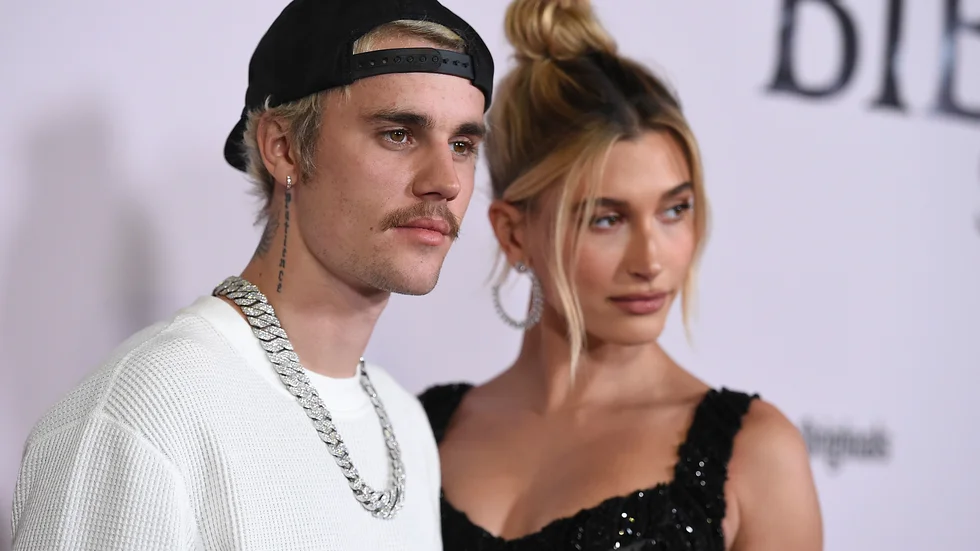 Justin och Hailey Bieber överraskade när Drake släppte videon till singeln "Popstar". Arkivbild.
