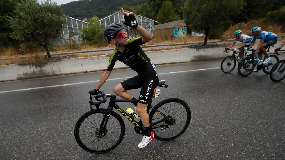 Adam Yates får ta på sig den gula ledartröjan i Tour de France inför torsdagens sjätte etapp.