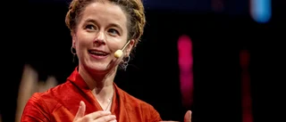 Amanda Lind ser över regleringsbrev
