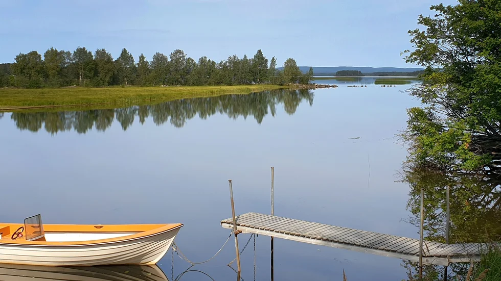Stilla flyter Piteälven.