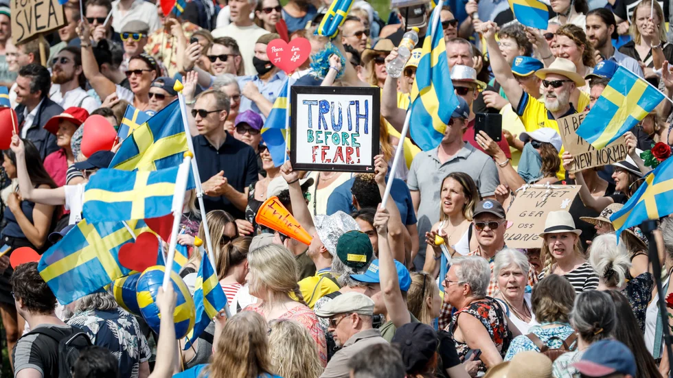 Den så kallade Frihetsrörelsen demonstrerade i Stockholm den 6 juni. 