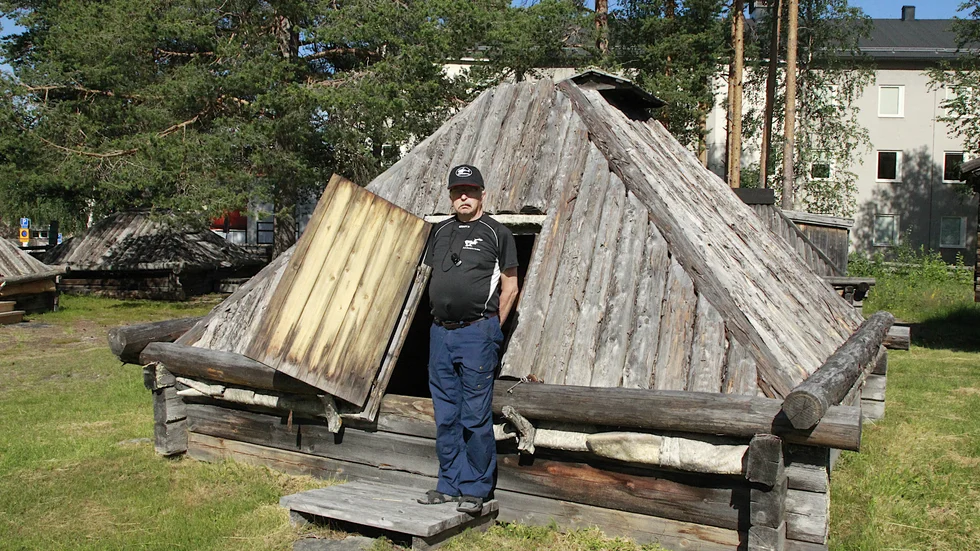 Lars Stenbergs kåta är byggd cirka en meter från den som hans pappa byggde.