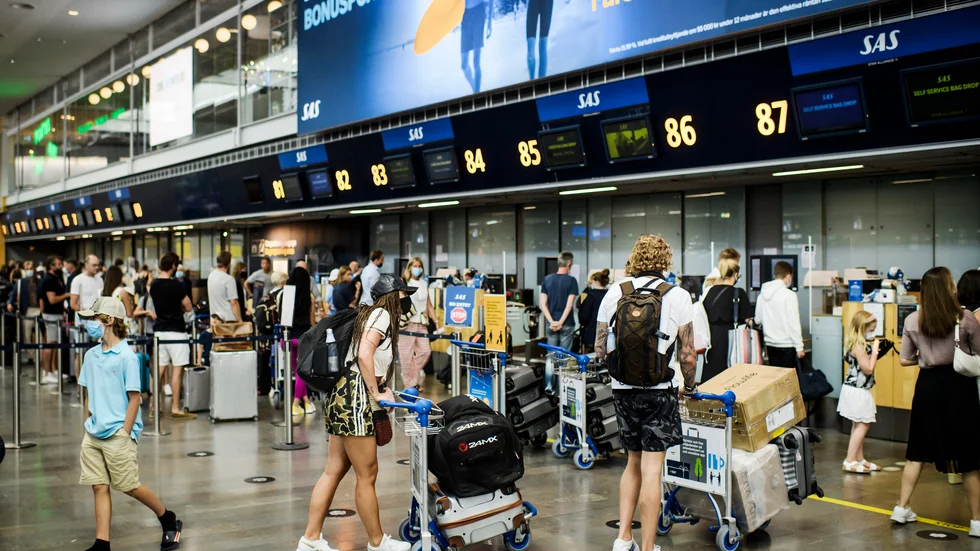 Är min veckoresa till Kreta farligare och mer smittsam än alla tusentals turister som kommer med bil, flyg och båt till sommarsverige? Skriver signaturen"Gubben Grå".