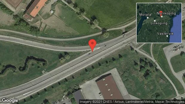 Flera personbilar i olycka