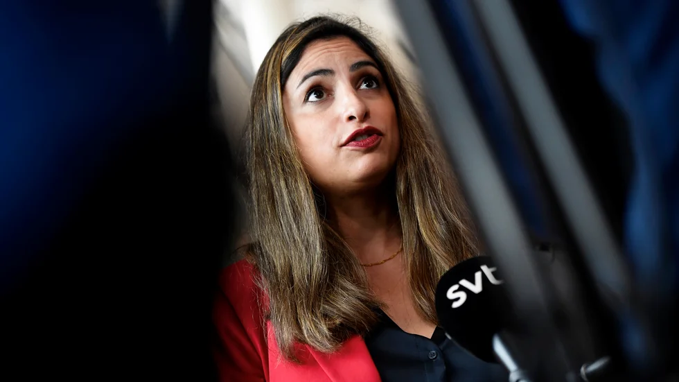 Vänsterpartiets ledare Nooshi Dadgostar har medvind inför den politiska hösten.