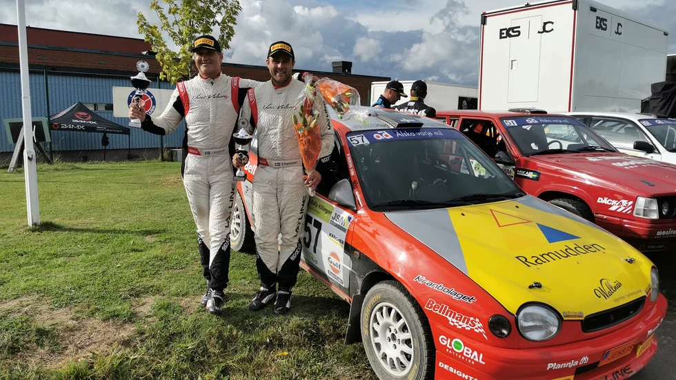 Victor Karlsson och Jonas Magnér kom tvåa i sin klass i SM-deltävlingen i Kil.
