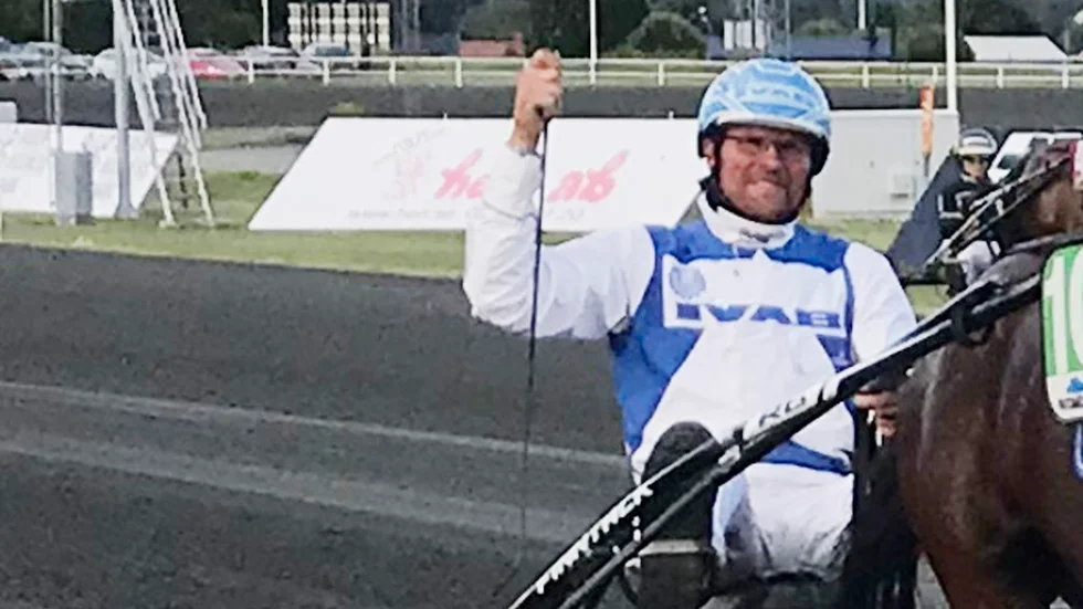 Nils Westerberg var inbladad i två hårda slutstrider i V5-spelet på Skellefteåtravet. Båda mot Bodenproffset Jaako Alamäki. Han gick segrande ur striden mot Jaako Alamäki i den ena och förlorade den andra.