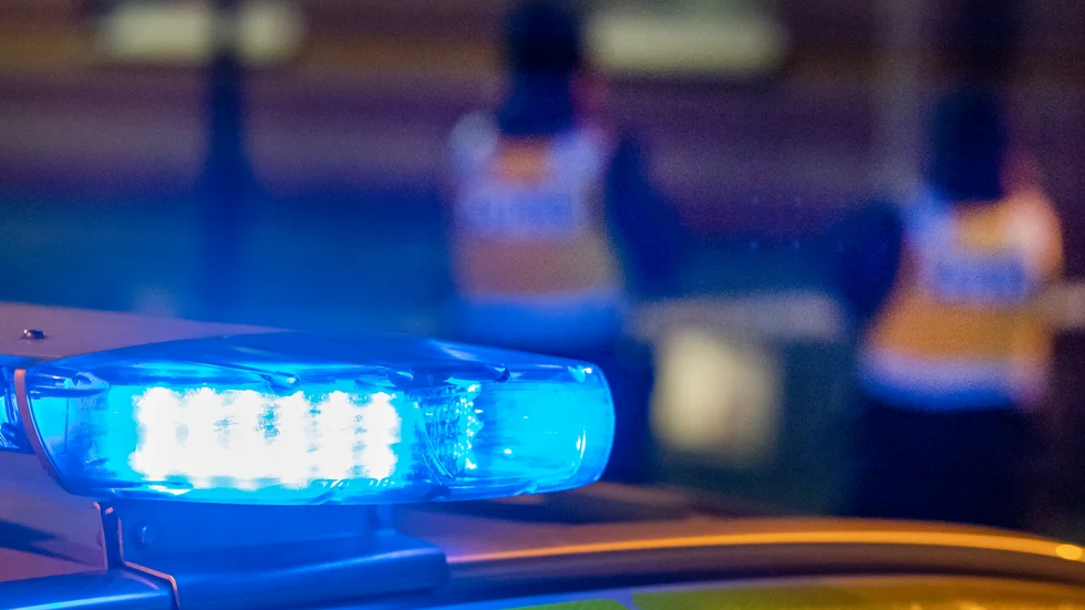 En person har förts till sjukhus efter en lägenhetsbrand i Kalmar. Arkivbild.