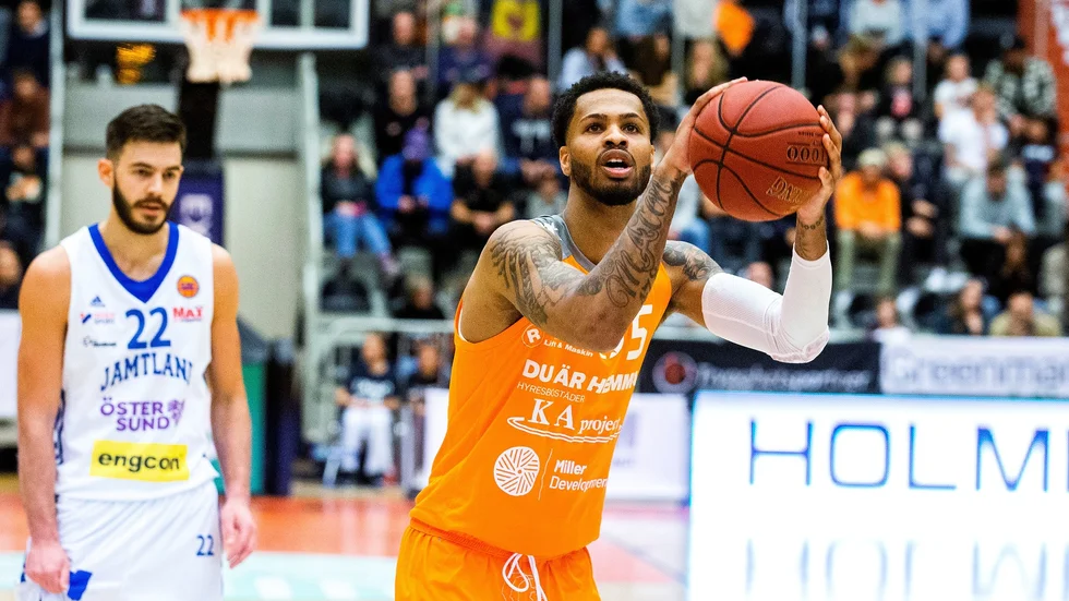 Mitchell Smith lämnar Dolphins.