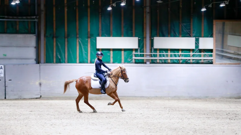 Ida Österberg favoritgren är hoppning och på mästerskapen satsar hon på en höjd på 75 centimeter. "Vi har tränat ordentligt de senaste två-tre månaderna. Jag hoppas att vi klarar det", säger hon. 