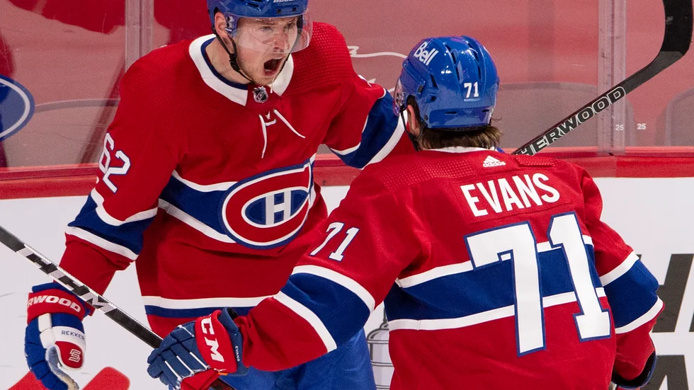 Montreals Artturi Lehkonen och Jake Evans firar den förres mål mot Edmonton.