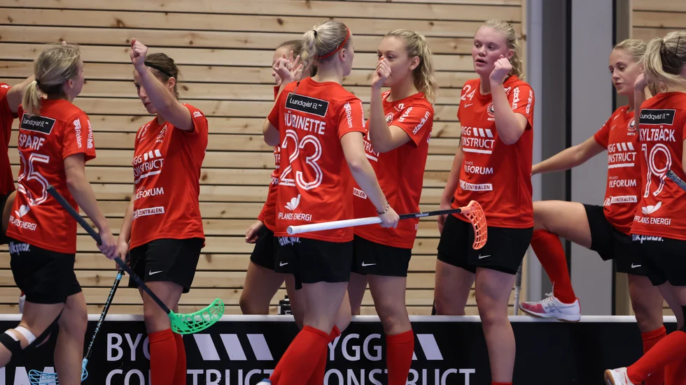 Storvreta presenterar kontraktsförlängningar.