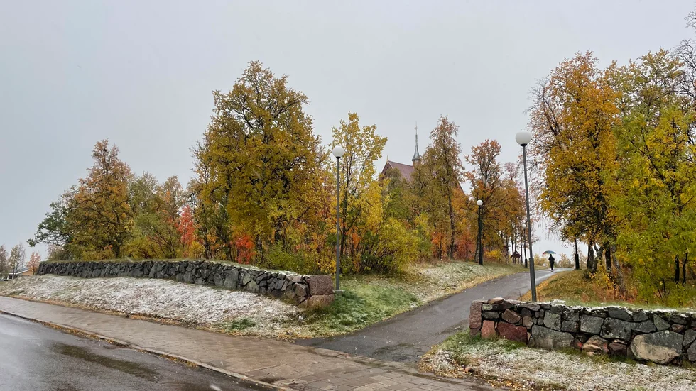 Första snön har fallit i Kiruna.