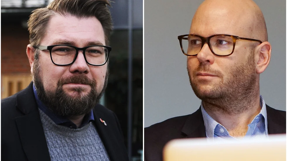 Dan Nilsson (S) och Jon Sjölander (M) har olika åsikter om huruvida VO-joggen kan dela ut reklam i skolorna eller ej. 