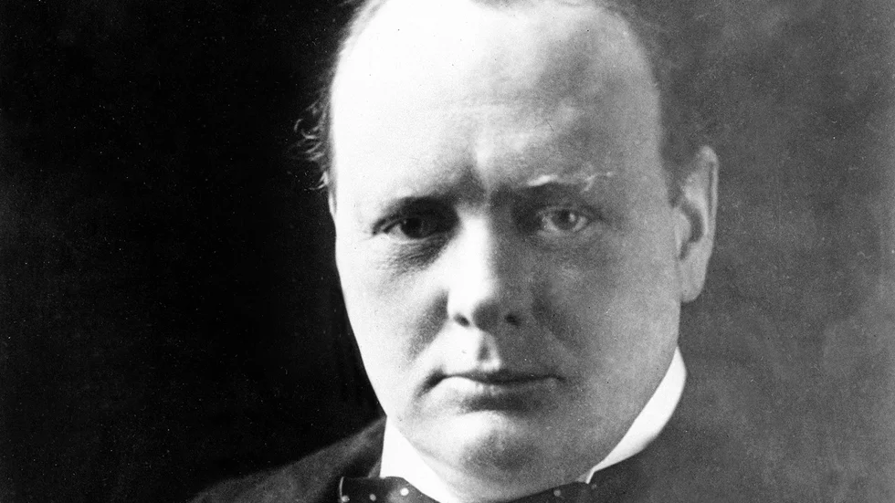 Winston Churchill 1928, året innan han skrev brevet som nu säljs på auktion. Arkivbild.